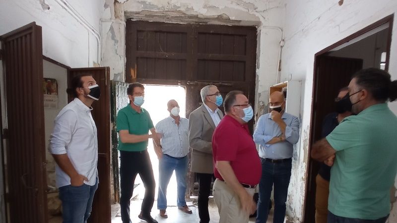 Villanova anuncia que en 2022 se licitará la rehabilitación del edificio de la plaza del Conde