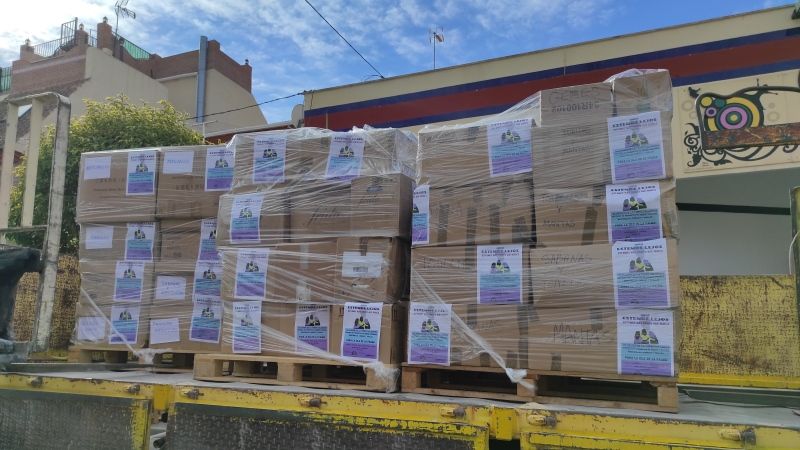 Las donaciones ciudadanas a favor de los damnificados por el volcán salen rumbo a La Palma