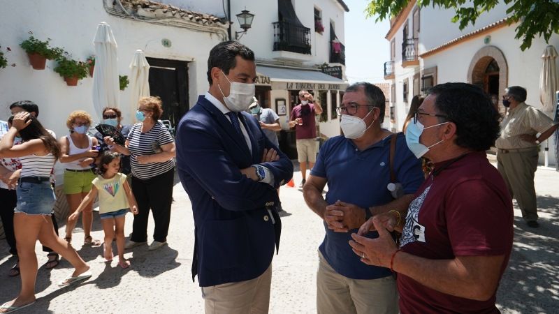 Moreno elogia el potencial de los pueblos del interior que construyen y dignifican la marca Andalucía