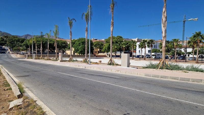 El Ayuntamiento amplía y mejora el alumbrado público de la calle Ramiro de Maeztu, en El Cordobés