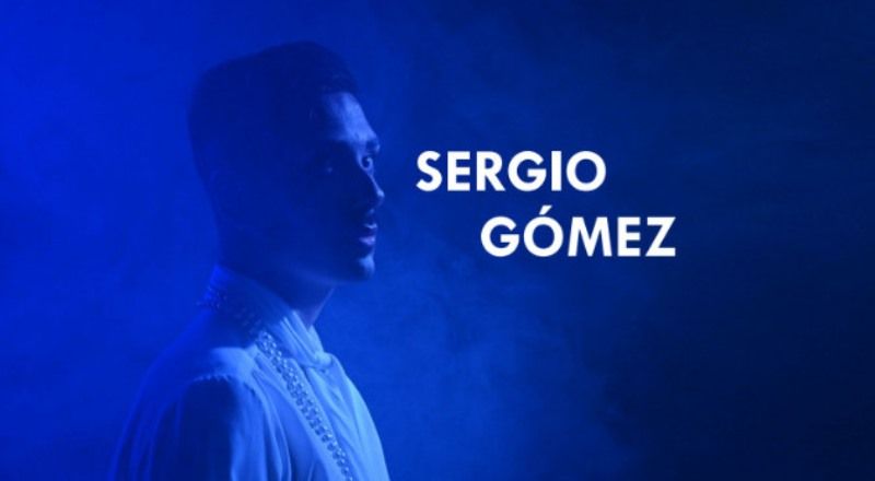 El malagueño Sergio Gómez protagoniza un nuevo concierto del ciclo 'de plaza en plaza', en el mirador de Bellavista