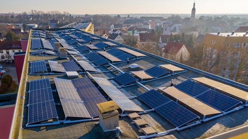 Instalaciones solares fotovoltaicas, cada vez más necesarias
