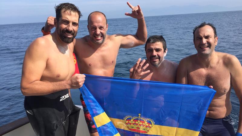 José Manuel Rosado cruza el estrecho de Gibraltar a nado