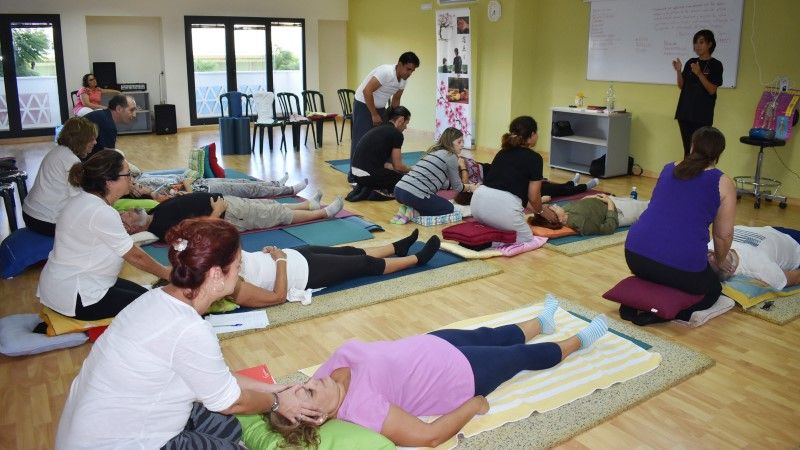El Área de Igualdad del Ayuntamiento de Fuengirola convoca un taller de Autoshiatsu