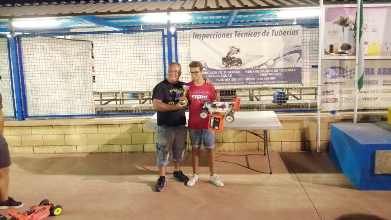 Joao Figueiredo, en gasolina, y Adrian Macias, en eléctrico, ganan la Carrera de la Sardina 2019