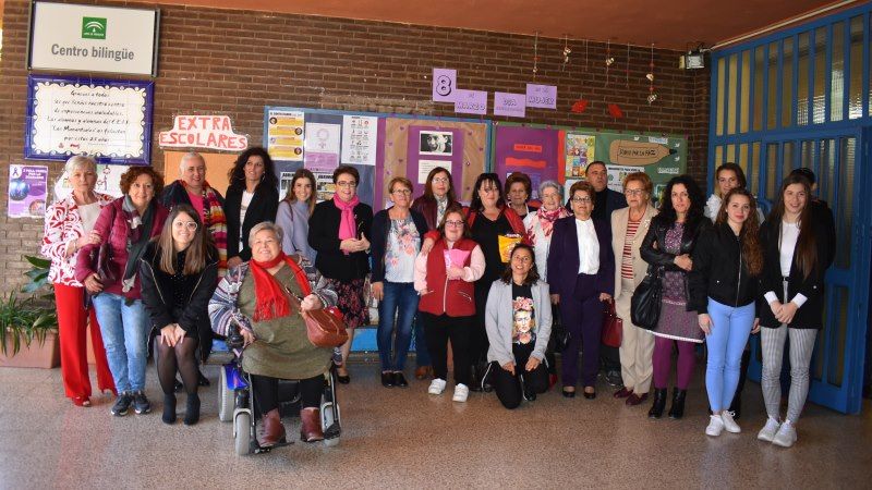 Los nombres de destacadas mujeres de Alhaurín de la Torre lucen ya en el CEIP Los Manantiales