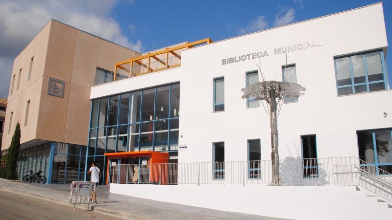 La Biblioteca Pública de Alhaurín de la Torre lanza hoy la iniciativa virtual ‘23 de abril #yomequedoencasa’
