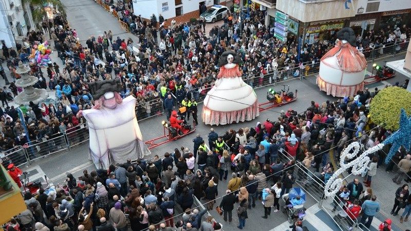La cabalgata adelanta su salida y podría acortar el recorrido en función de la amenaza de lluvia