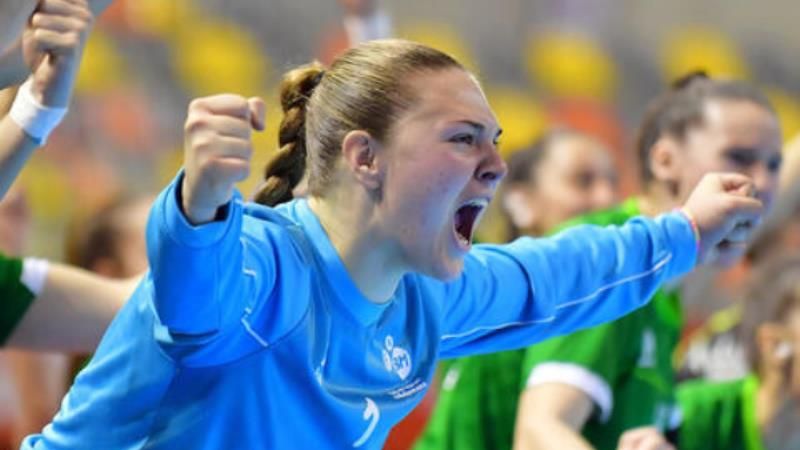 La alhaurina Claudia Romero, campeona de España de balonmano juvenil con Andalucía