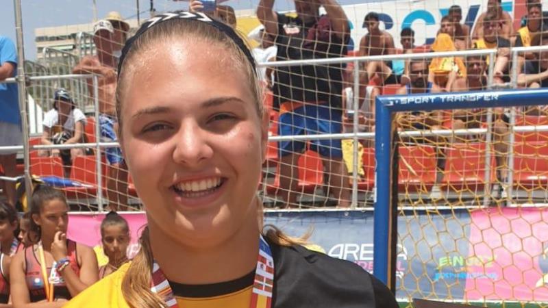 La alhaurina Claudia Romero, plata en el XXI Campeonato de España de Balonmano Playa