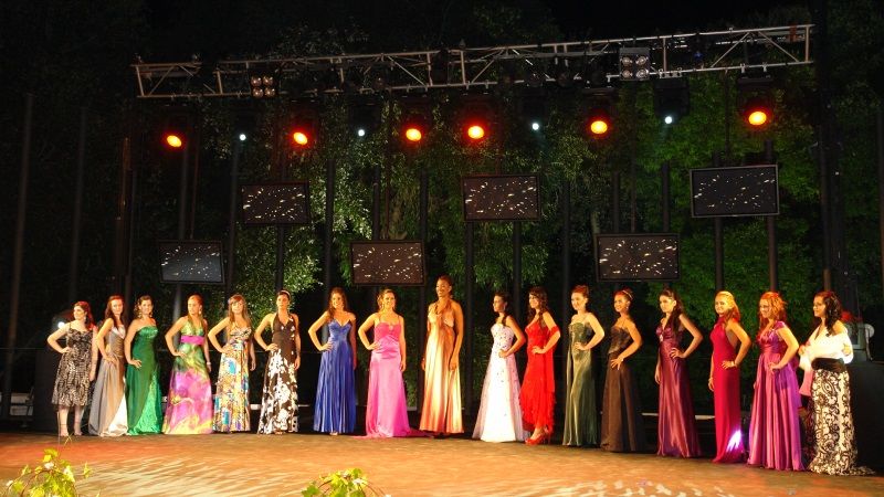 Mañana se celebra en El Portón la gala de elección de la Reina y Míster 2018