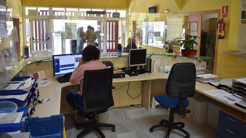 Publicada la lista provisional de la bolsa de trabajo temporal de operario conductor
