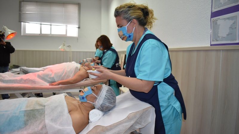 Visita al alumnado del curso de Servicios Hidrotermales del Plan POEFE