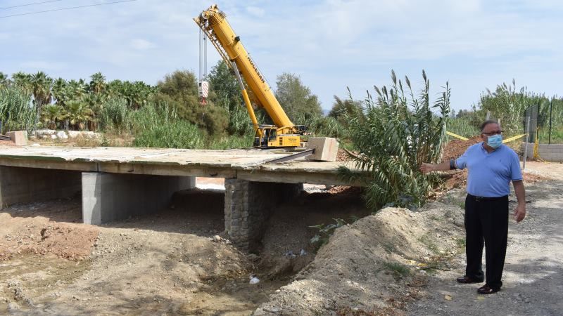 Recta final de los trabajos para la reapertura del puente de San Joaquín