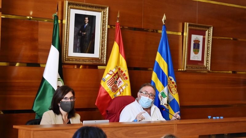 El alcalde anuncia la congelación del IBI y del resto de tributos hasta 2023, salvo la tasa del agua