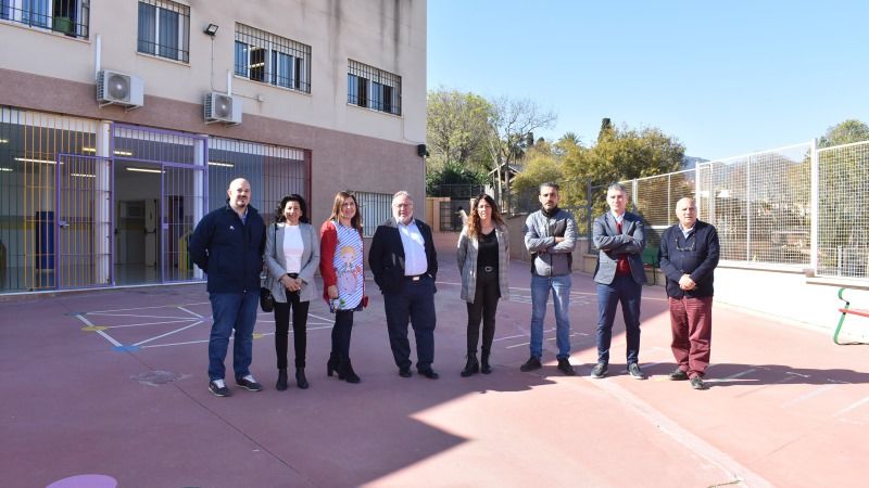 El Ayuntamiento instalará toldos permanentes en los patios de todos los colegios de Primaria