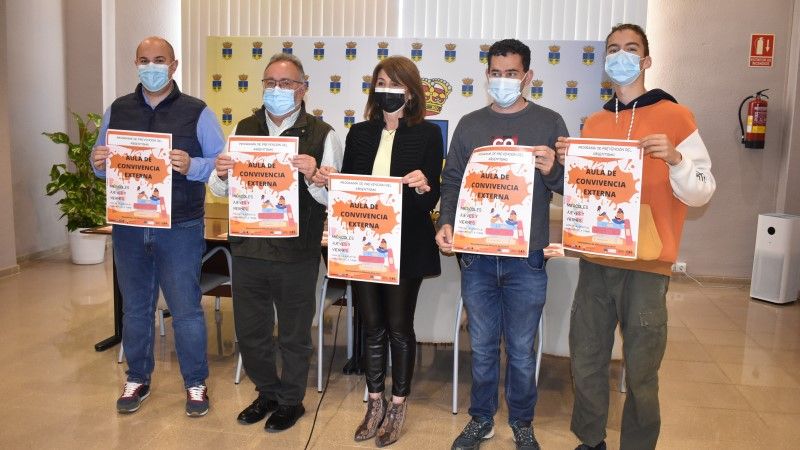 El Ayuntamiento y  la Asociación Eo, Eo reanudan el proyecto piloto de aula externa de apoyo escolar
