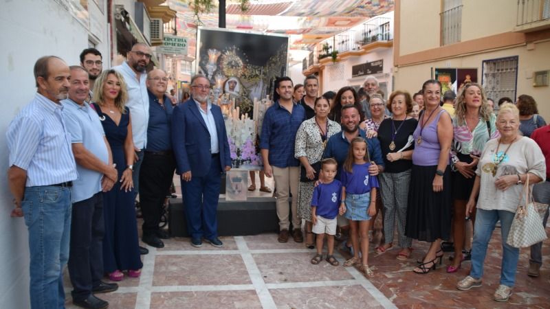 Inaugurada la exposición fotográfica por el I aniversario de la Virgen de los Dolores