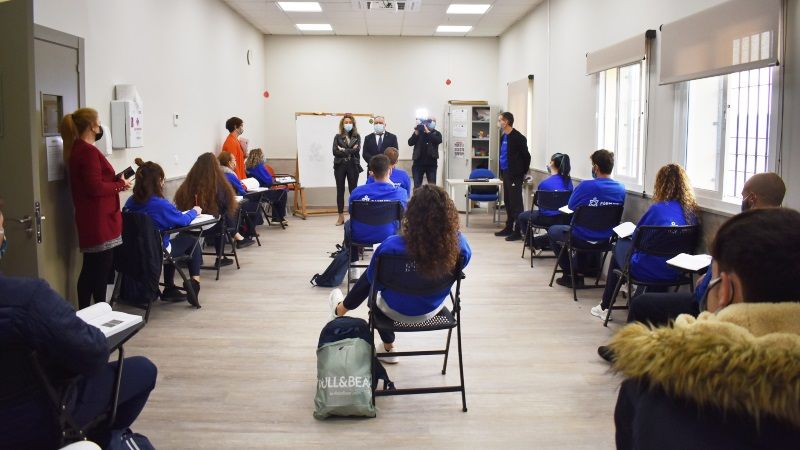 Villanova visita al alumnado de los cinco cursos del Programa ‘Fórmate-Alhaurín de la Torre’