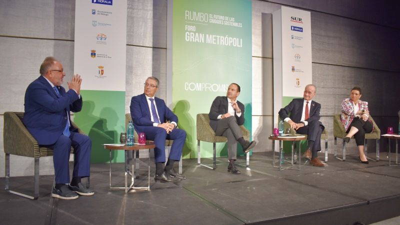 Villanova defiende más coordinación para afrontar los retos del agua, vivienda y movilidad