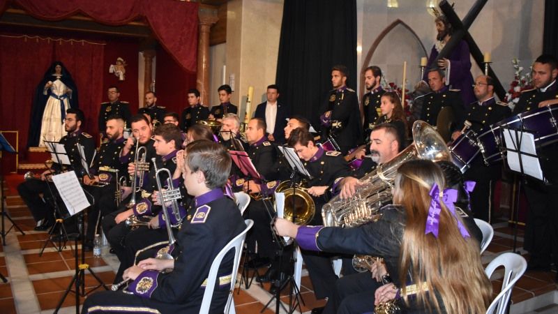 Música y teatro se fusionan en un original acto en el Cementerio Municipal