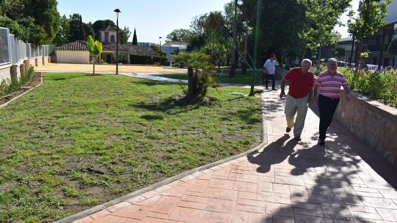 Más de 50 personas participan en la conferencia de la experta en igualdad y adolescencia Carmen Ruiz