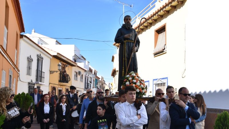 San Francisco de Paula vuelve a salir por Alhaurín de la Torre en rogativas de lluvia