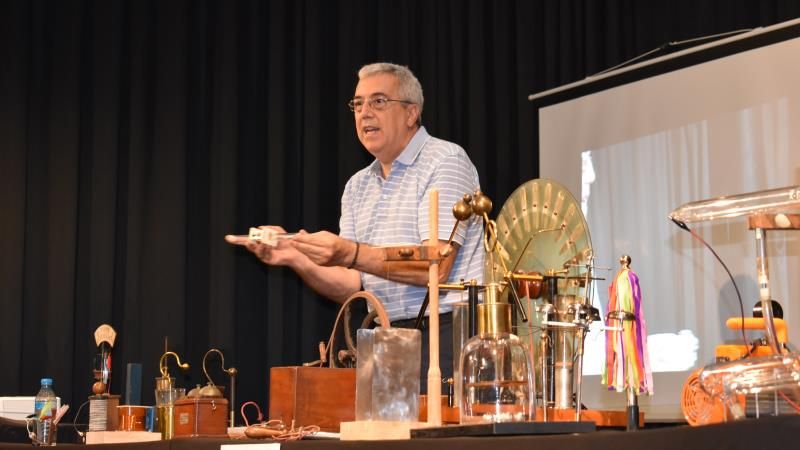 El alumnado del segundo turno de la Escuela de Verano visita el Museo de la Educación