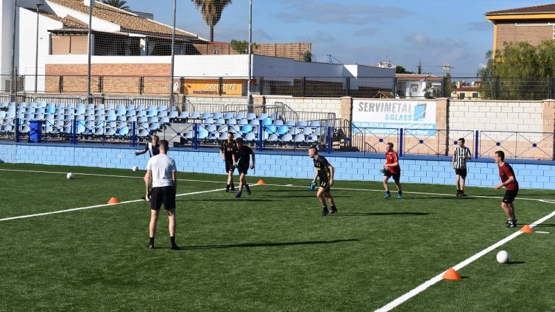 Equipos amateurs de Holanda realizan su preparación de invierno en Los Manantiales