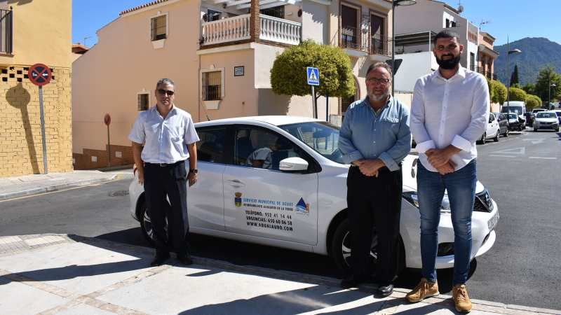 El Servicio Municipal de Agua y Saneamiento Aqualauro incorpora un nuevo vehículo a su flota