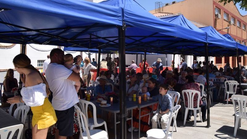 La asociación rociera de Alhaurín de la Torre celebra una misa y una jornada de convivencia