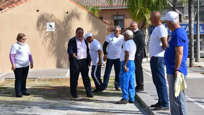 AMFAT celebra con una jornada de petanca el Día Internacional de la Discapacidad