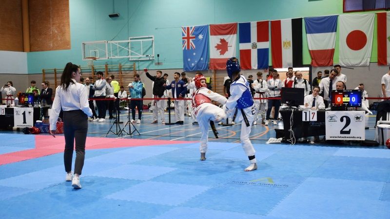 El campeonato de Andalucía máster y sub-21 de Taekwondo se celebra en Alhaurín de la Torre con gran ambiente y alta participación