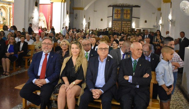 Los Verdes celebraron su besamanos en honor a la Virgen de la Soledad