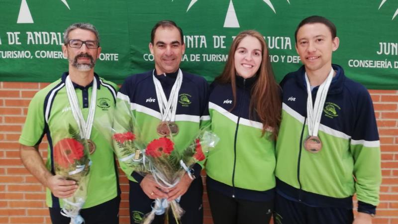 Nuevo año, mismo campeón del bádminton alhaurino