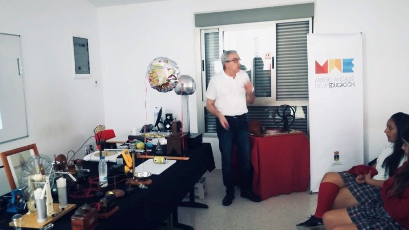 La fiesta de la ciencia en el Colegio El Pinar