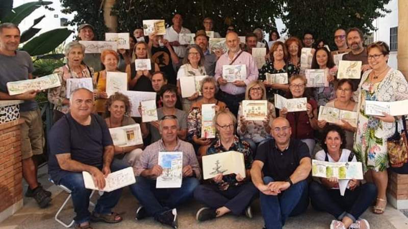 La comunidad de 'Urban Sketchers' se cita en Alhaurín por segundo año consecutivo