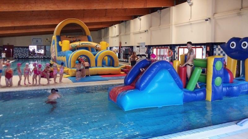 El Centro Acuático celebró su tradicional 'Fiesta del agua'