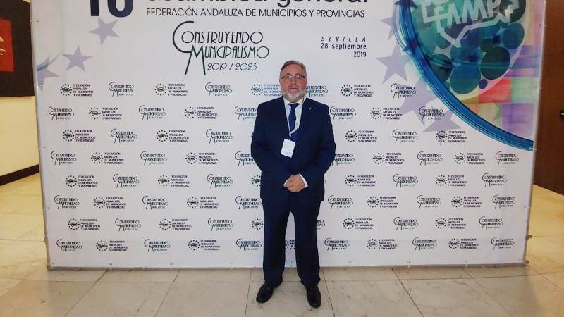 Villanova invita a todas las corporaciones locales andaluzas a sumarse al Día Internacional de la Salud Mental