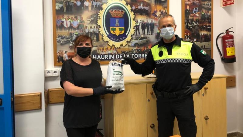 Empresas, particulares y asociaciones de Alhaurín de la Torre se vuelcan en donaciones