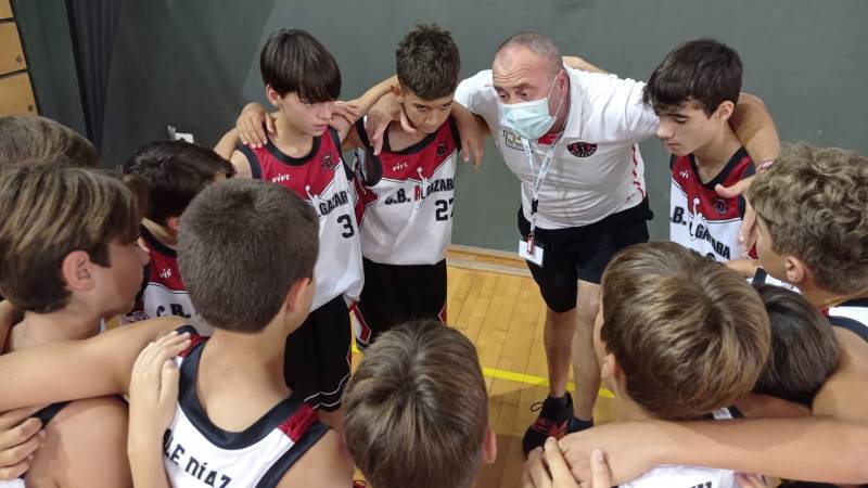 El equipo local C.B. Algazara se asegura el pase para cuartos en el Campeonato de Andalucía