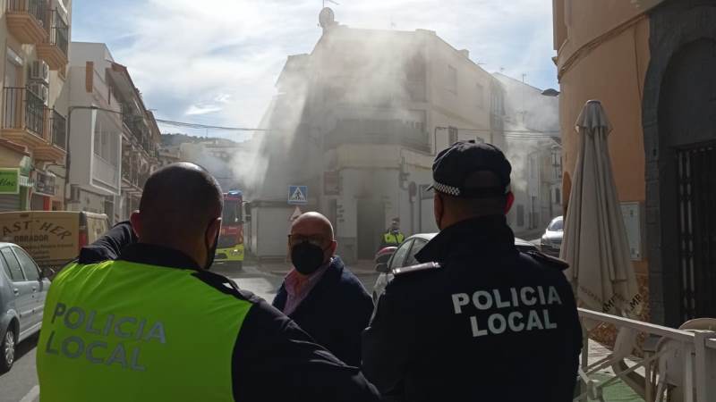 Incendio en el bar New Cervezotapas de Alhaurín de la Torre