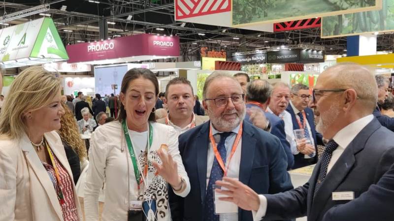 Alhaurín de la Torre, presente en la feria de frutas y hortalizas más grande de España