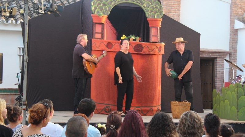 La mata de la albahaca' triunfa entre el público infantil de Alhaurín de la Torre