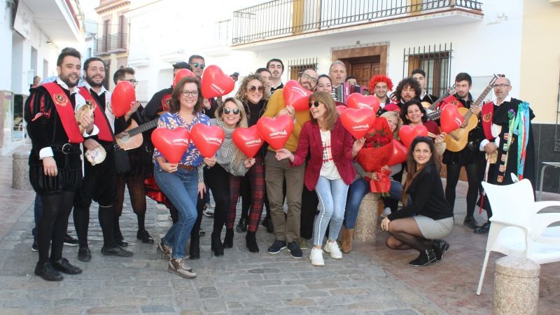 Una campaña municipal incentiva las ventas en Alhaurín de la Torre por San Valentín