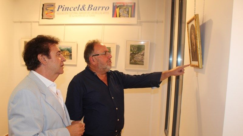 La exposición 'Pequeño Formato' de la Asociación Pincel y Barro podrá visitarse hasta el 19 de octubre