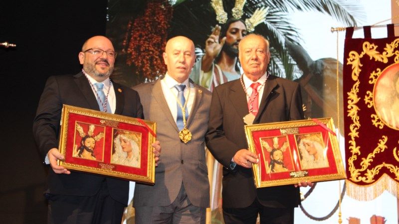 La Pollinica ofrece una velada inolvidable con la presentación del cartel y el pregón