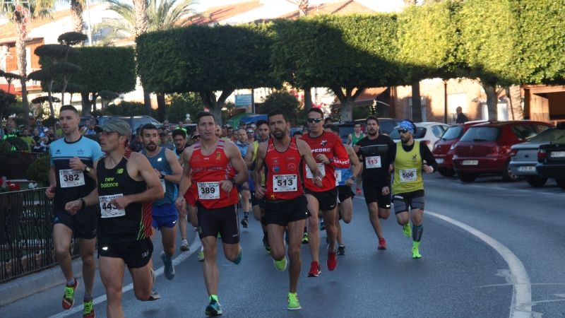 Andrés Carnevali se impone en la VI Media Maratón de Alhaurín de la Torre