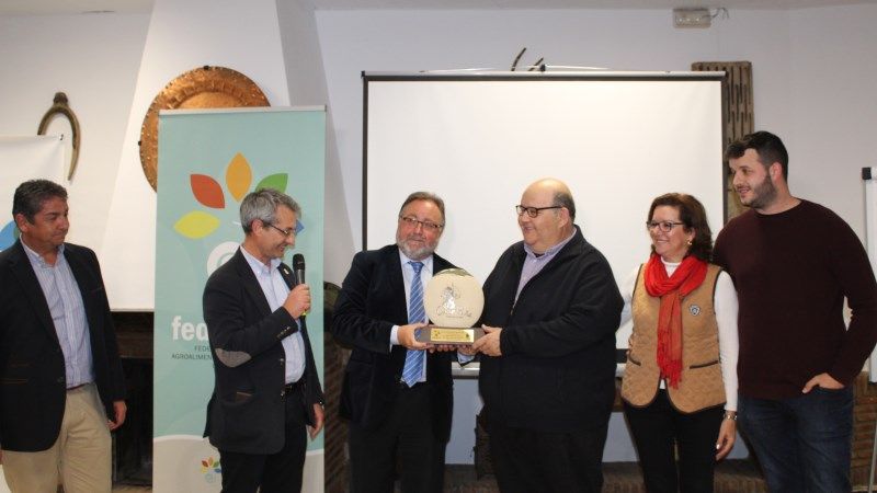 Fedelhorce distingue a Restaurante Casa Peña por ser "ejemplo de buena gestión de una empresa familiar"
