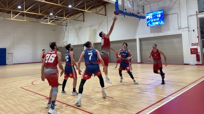 El CD Colegio El Pinar da un vuelco a la clasificación del campeonato en la semana más decisiva en su reciente historia en EBA